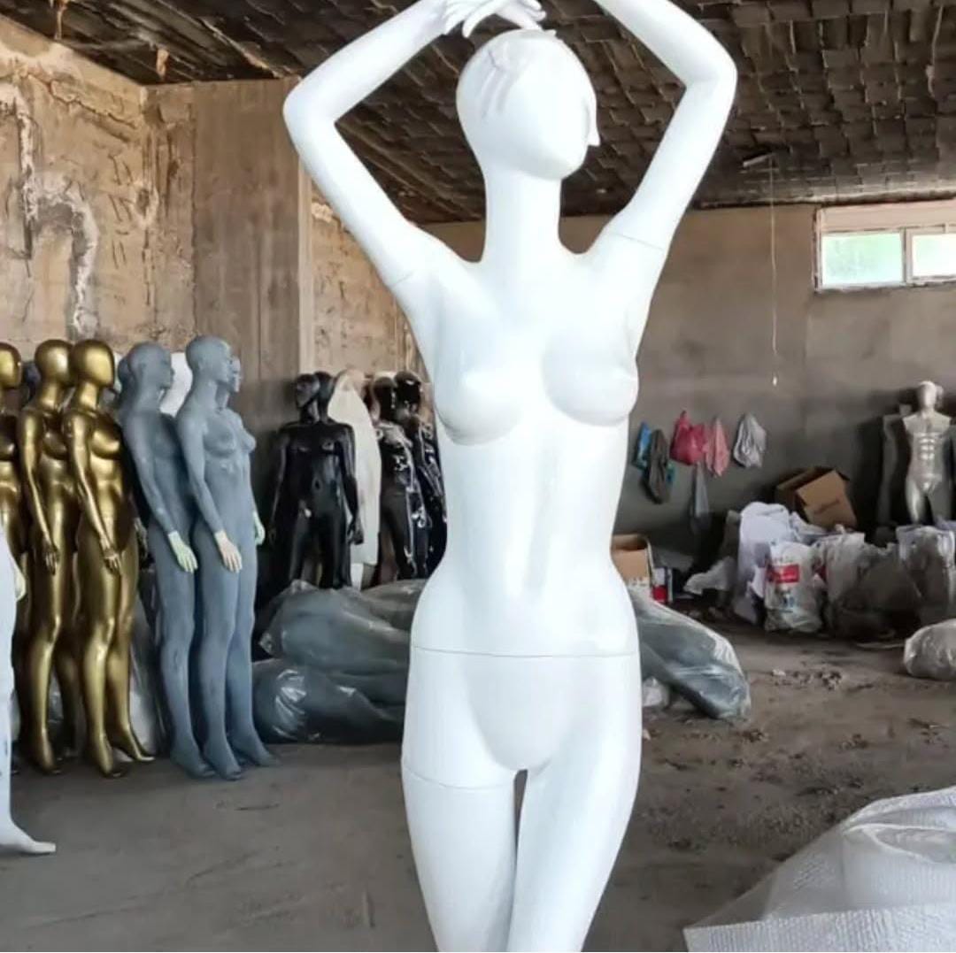 Kaan Vitrin Mankenleri